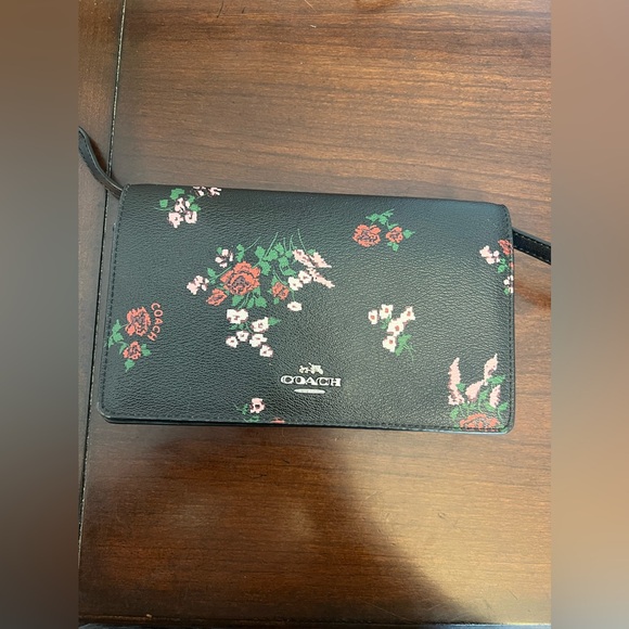 Sold - Picture 3 of 7